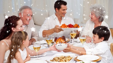 Atenție la masa de Sărbători! Indigestia și toxiinfecția alimentară la copii