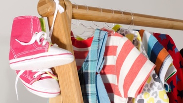 Curăţenie în dulapurile copiilor – ce să păstrezi, ce să arunci