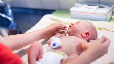 Îngrijirea bontului ombilical al nou-născutului