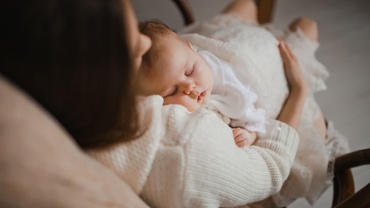 Cea mai scurtă noapte din an: Cum îi influențează pe copii