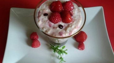 Bulgur (sau hrișcă) cu fructe - Rețetă rapidă pentru mic dejun sau desert
