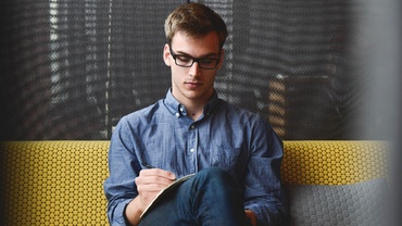 Când rămâne bărbatul singur acasă (home alone – EL)