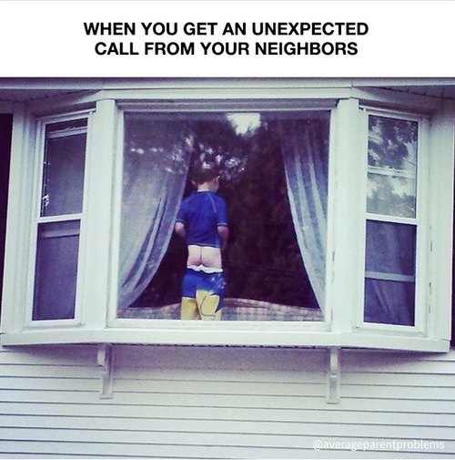 Atunci când primești un telefon neașteptat de la vecini...