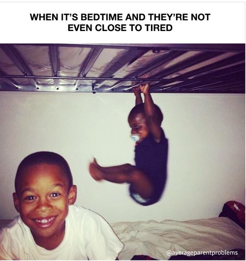 Când a venit ora de culcare, iar copiii sunt plini de energie...