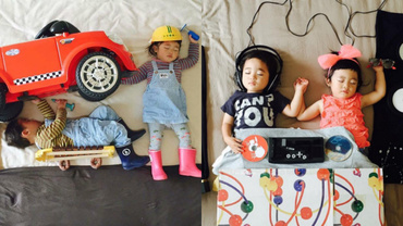 Când lumea viselor devine realitate: Fotografiile a doi frați gemeni în timp ce dorm, virale pe Instagram