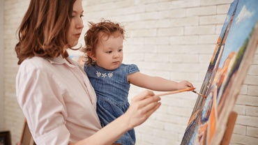 Învăţaţi-vă copiii să fie creatori şi nu consumatori