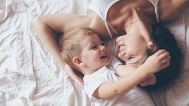 15 sfaturi de la Maria Montessori care te pot ajuta să devii un părinte mai bun