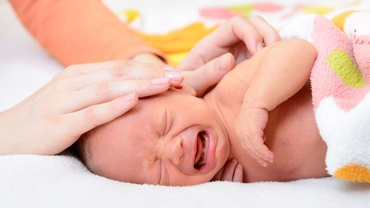 Este normal ca bebeluşul să plângă tot timpul?